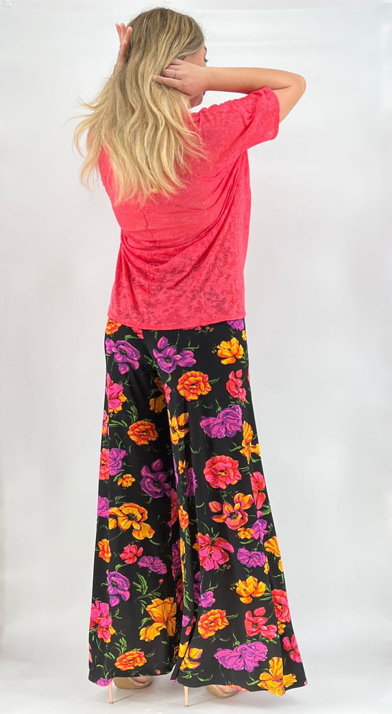Fusta pantalon Luana P041 lycra negru mat imprimat flori colorate